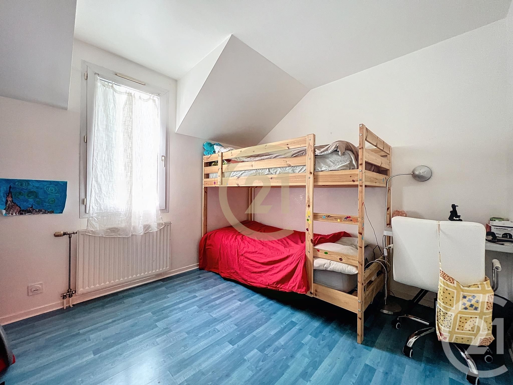 Appartement a louer jouy-le-moutier - 4 pièce(s) - 75.5 m2 - Surfyn