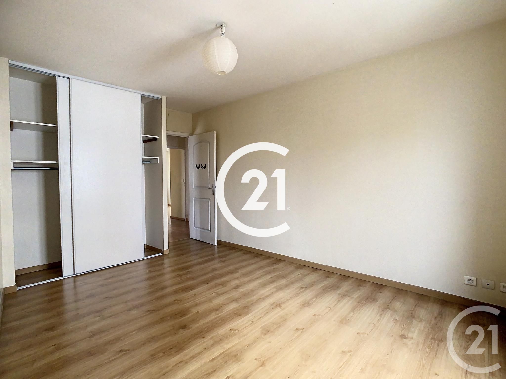 Appartement a louer bagneux - 5 pièce(s) - 128 m2 - Surfyn