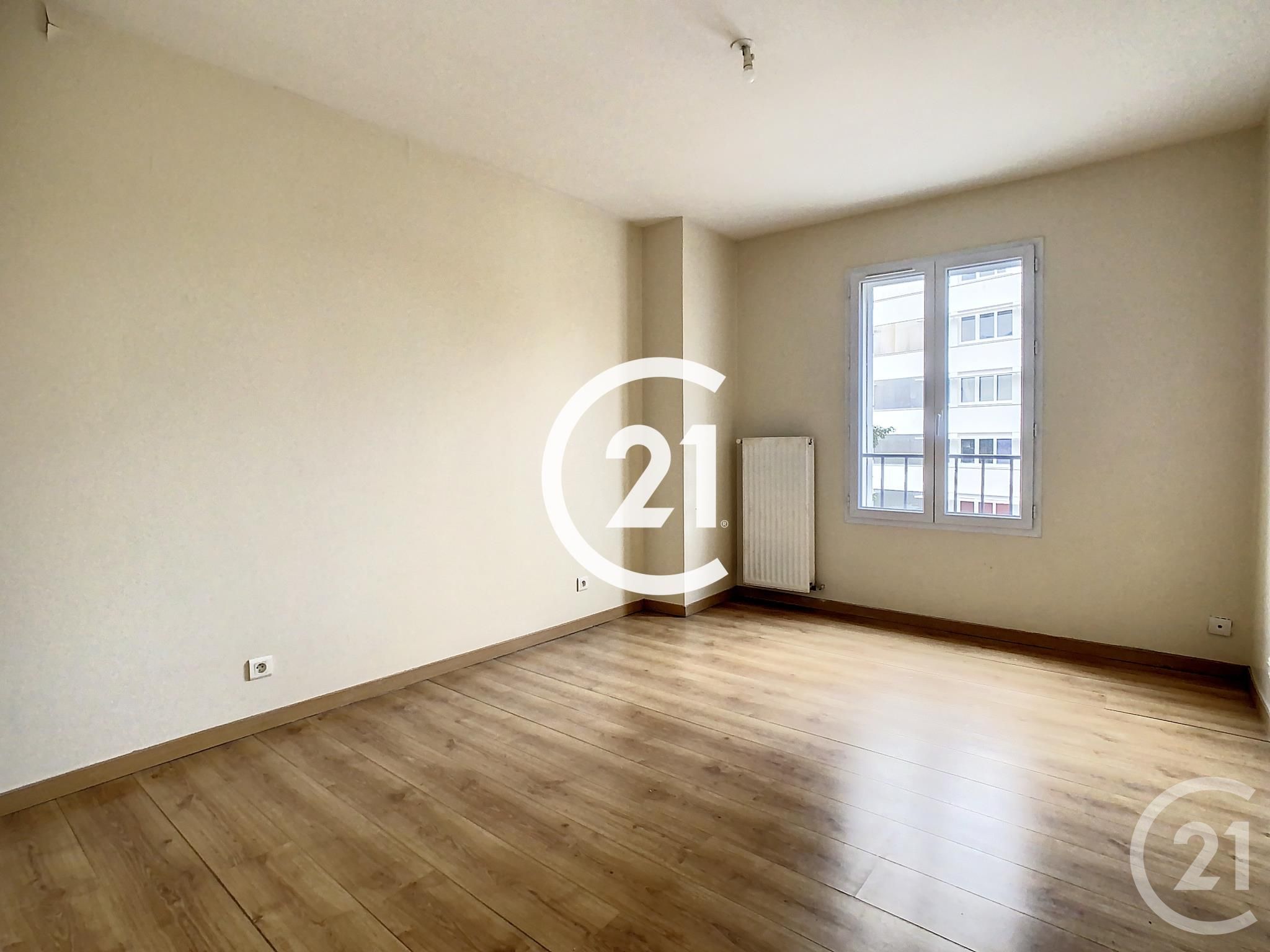 Appartement a louer bagneux - 5 pièce(s) - 128 m2 - Surfyn