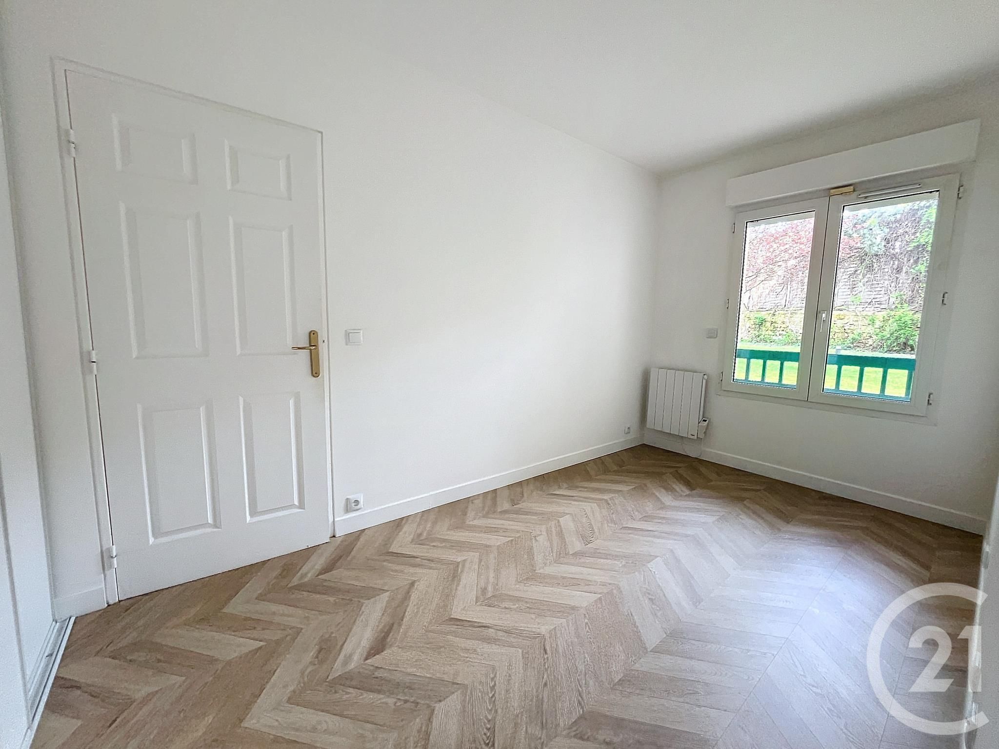 Appartement a louer  - 4 pièce(s) - 96.3 m2 - Surfyn