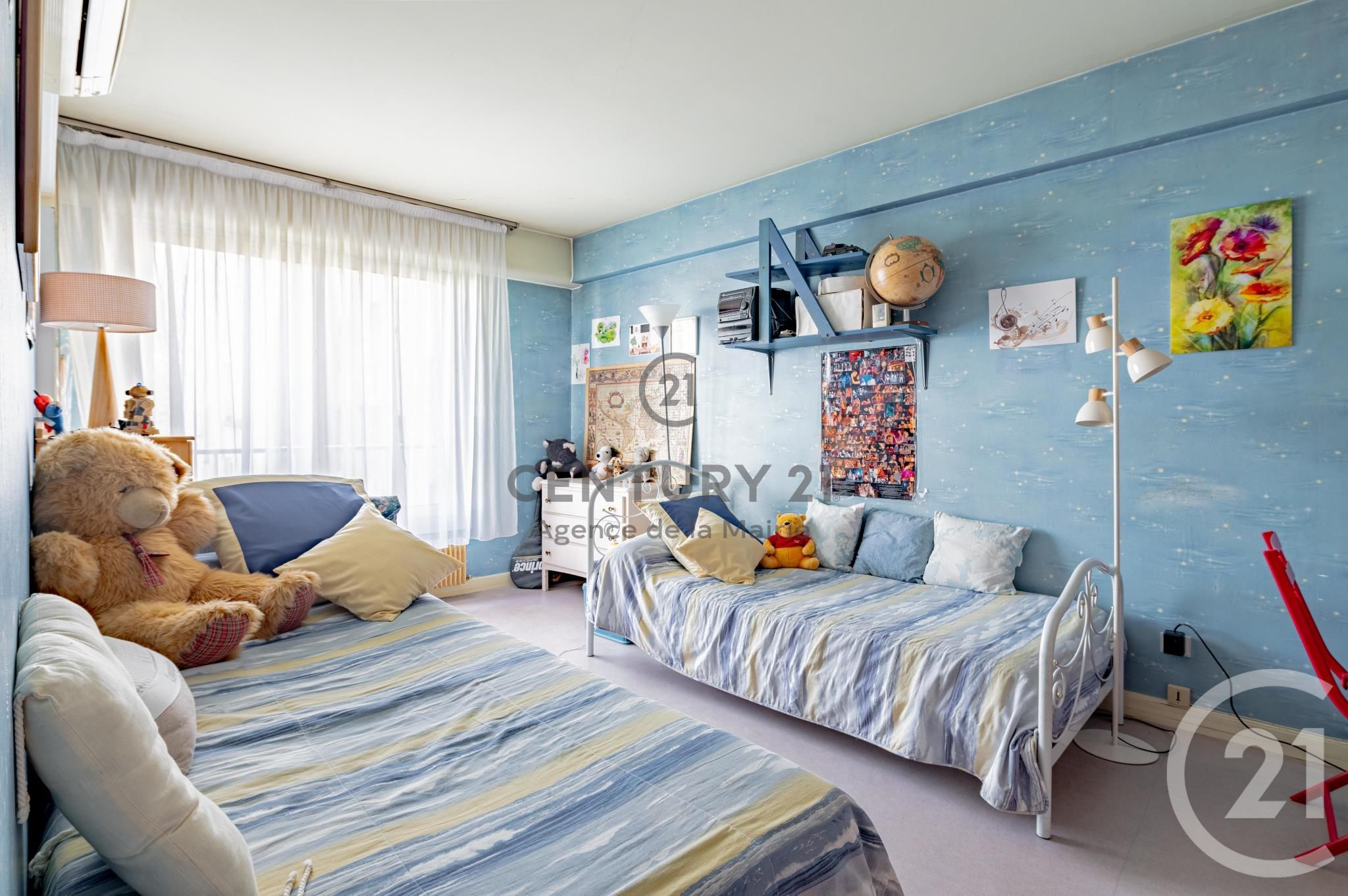 Appartement a louer paris-11e-arrondissement - 5 pièce(s) - 110.16 m2 - Surfyn
