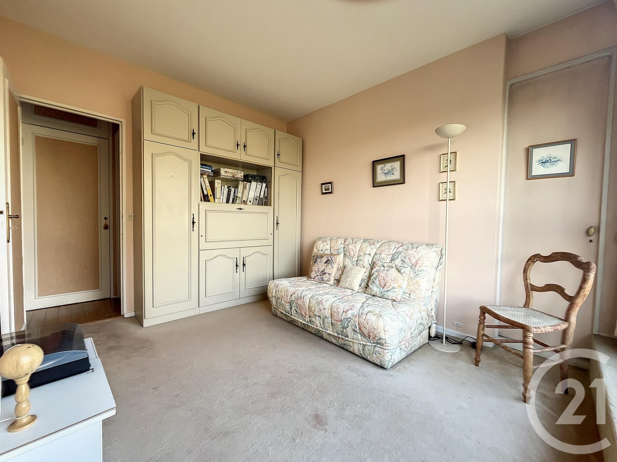 Appartement a louer ville-d'avray - 5 pièce(s) - 97.46 m2 - Surfyn