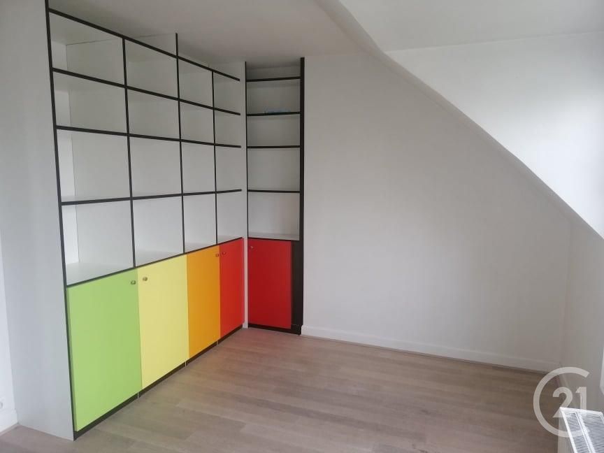 Appartement a louer paris-17e-arrondissement - 3 pièce(s) - 62.85 m2 - Surfyn
