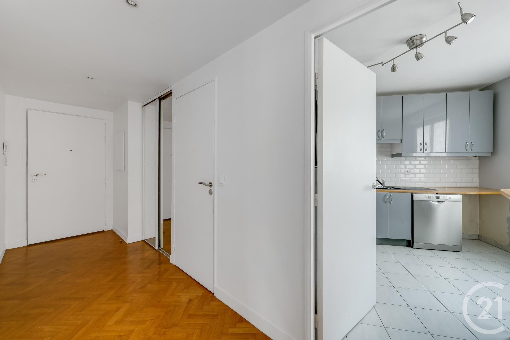 Appartement a louer montrouge - 5 pièce(s) - 134.9 m2 - Surfyn