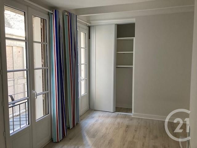Appartement a louer paris-16e-arrondissement - 5 pièce(s) - 149 m2 - Surfyn