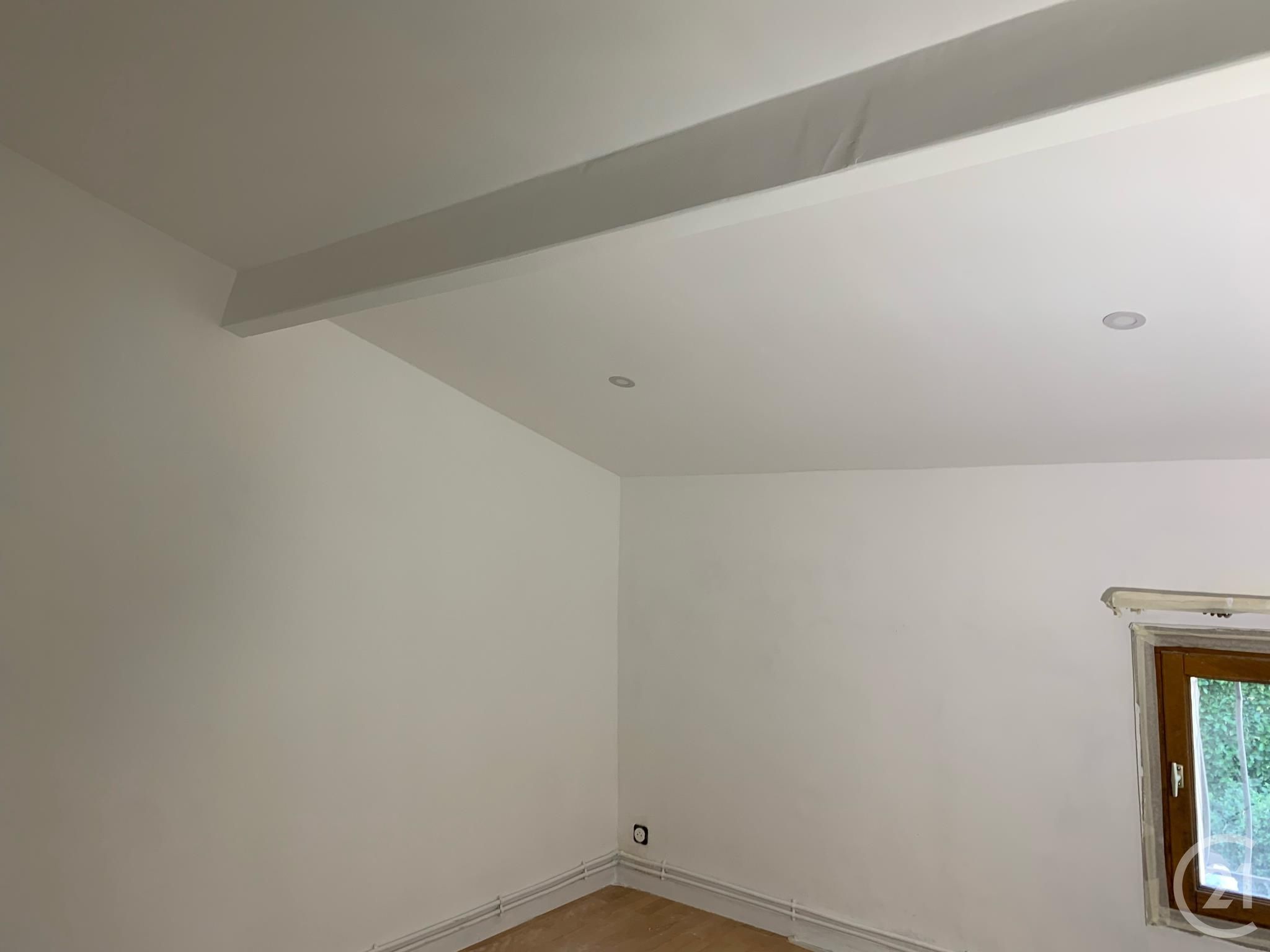 Maison a louer  - 7 pièce(s) - 158 m2 - Surfyn