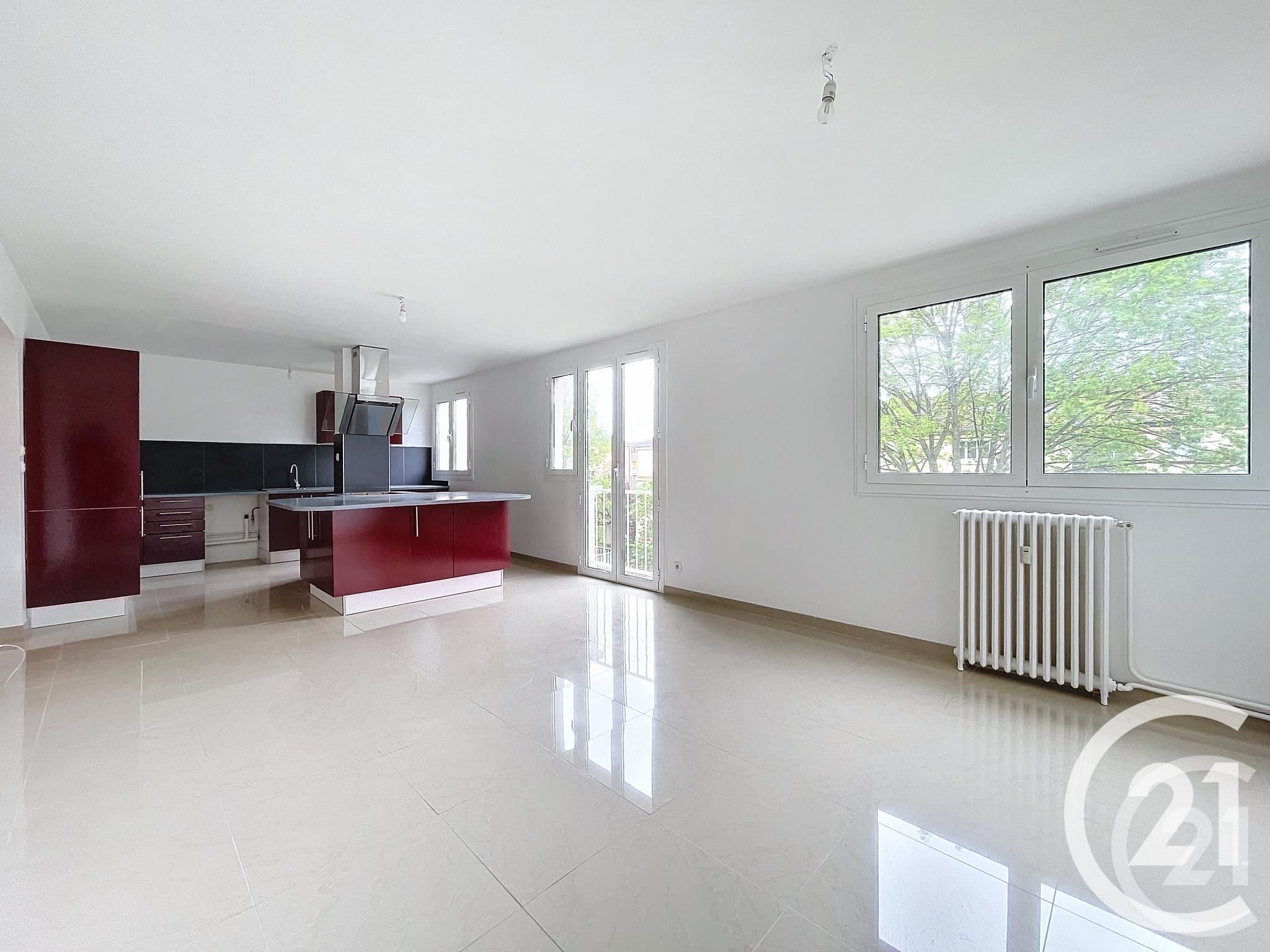 Appartement 5 pièces 81 m² Mont-Saint-Aignan