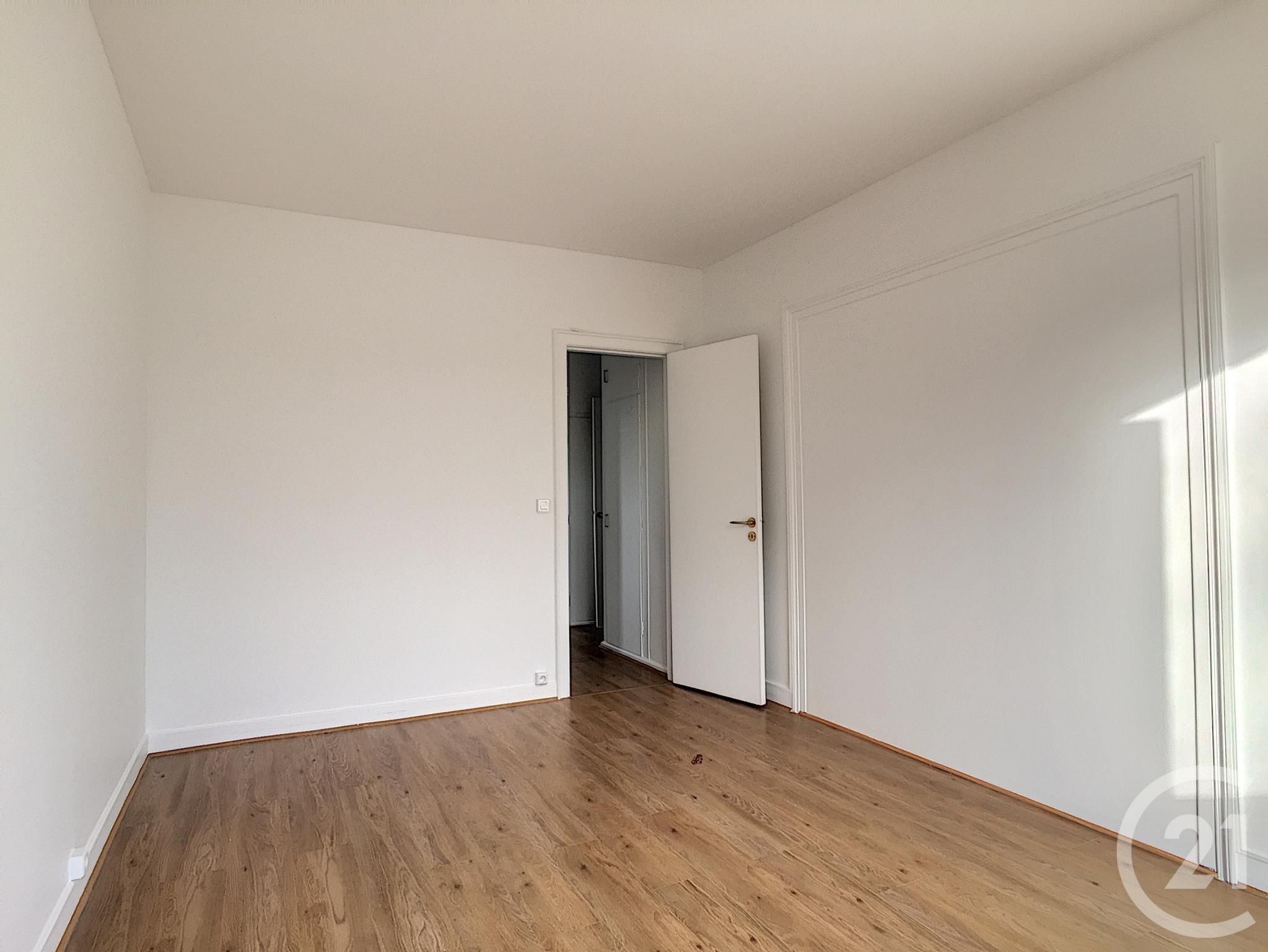Appartement a louer ville-d'avray - 3 pièce(s) - 68.37 m2 - Surfyn