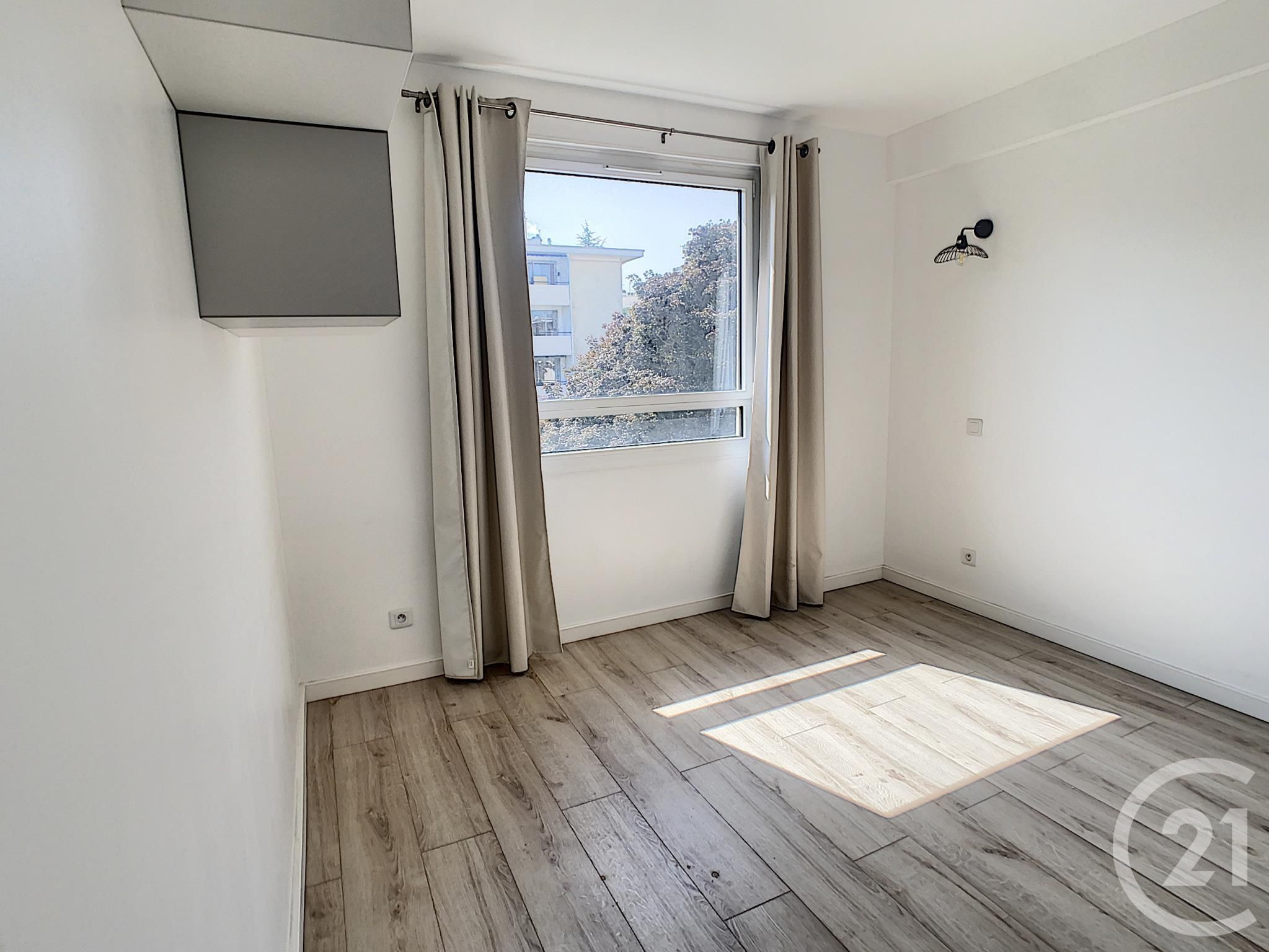 Appartement a louer saint-cloud - 3 pièce(s) - 59.3 m2 - Surfyn