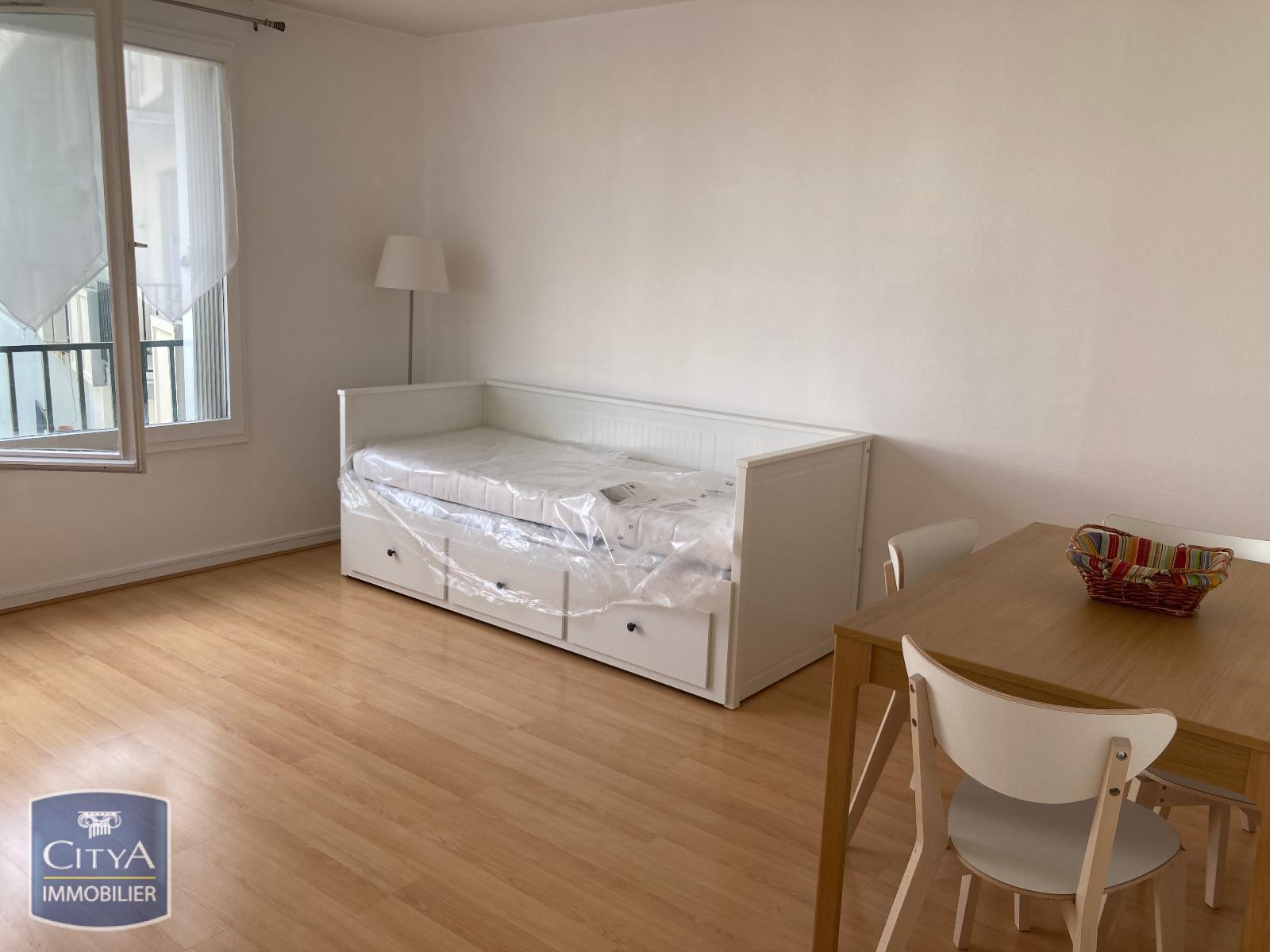 Appartement a louer  - 1 pièce(s) - 33.33 m2 - Surfyn