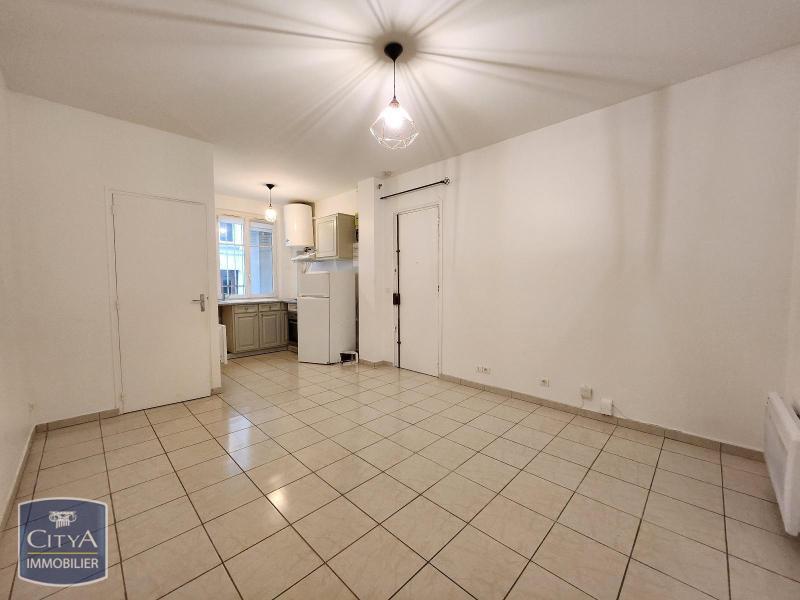Appartement a louer paris-15e-arrondissement - 1 pièce(s) - 22.61 m2 - Surfyn