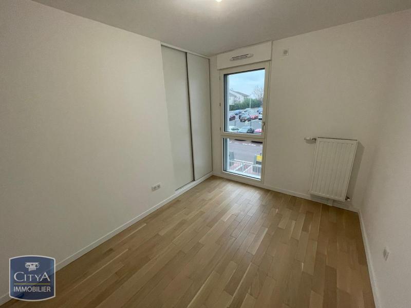 Appartement a louer rueil-malmaison - 3 pièce(s) - 72.73 m2 - Surfyn