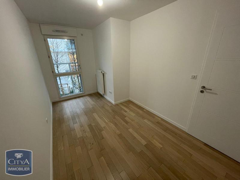 Appartement a louer rueil-malmaison - 4 pièce(s) - 88.45 m2 - Surfyn