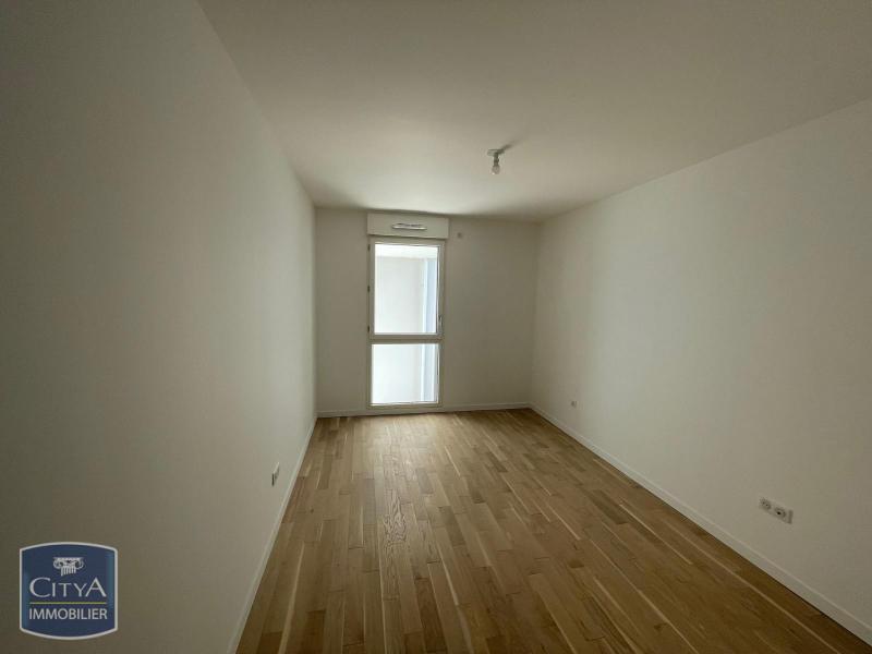 Appartement a louer rueil-malmaison - 4 pièce(s) - 75.81 m2 - Surfyn