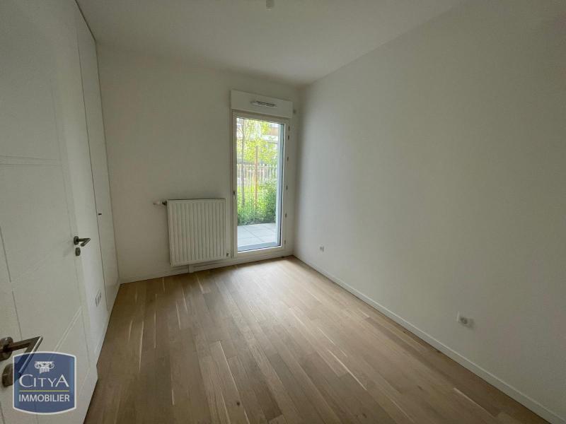 Appartement a louer rueil-malmaison - 4 pièce(s) - 85.84 m2 - Surfyn