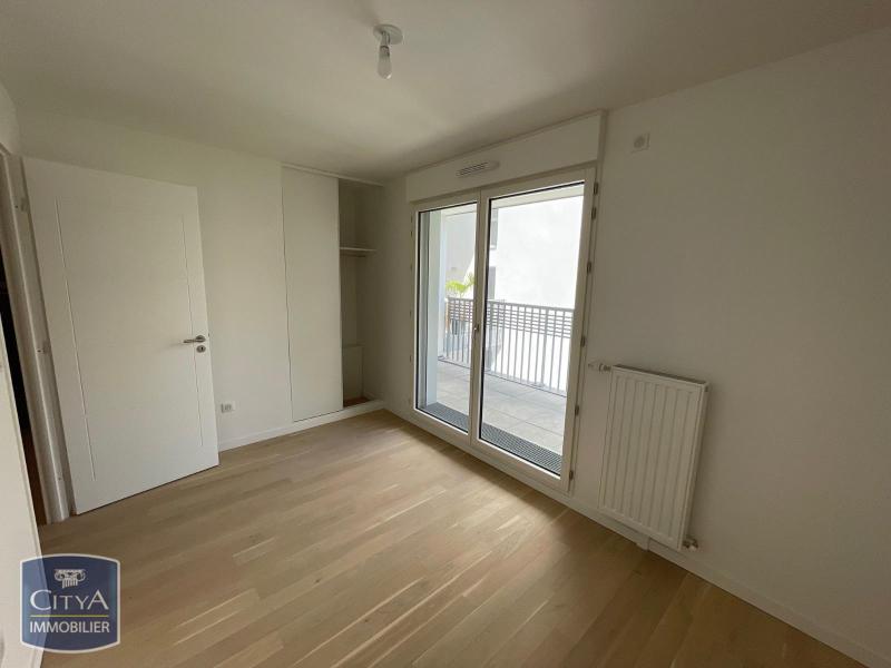 Appartement a louer rueil-malmaison - 4 pièce(s) - 93.09 m2 - Surfyn