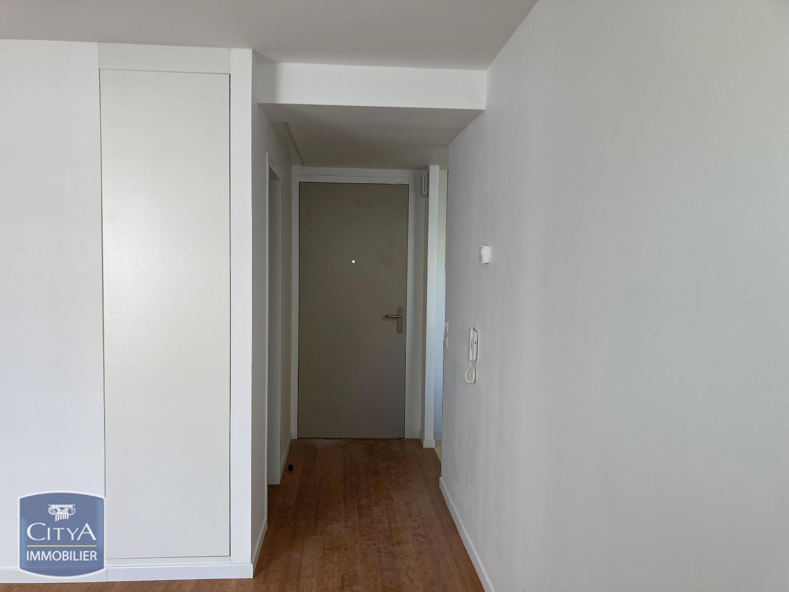 Appartement a louer paris-17e-arrondissement - 2 pièce(s) - 34.4 m2 - Surfyn