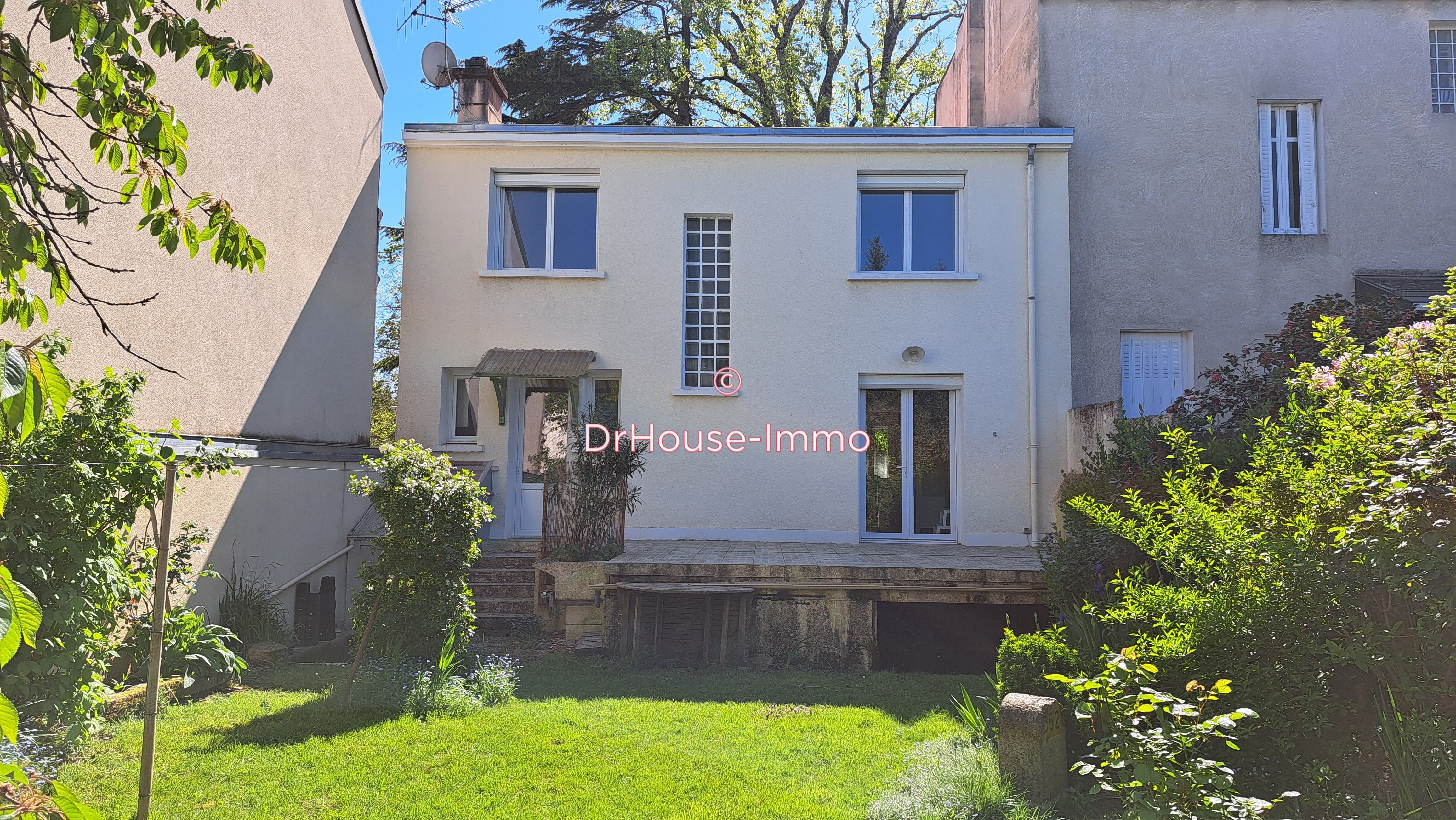 Maison 5 pièces 145 m² Châtillon-sur-Thouet