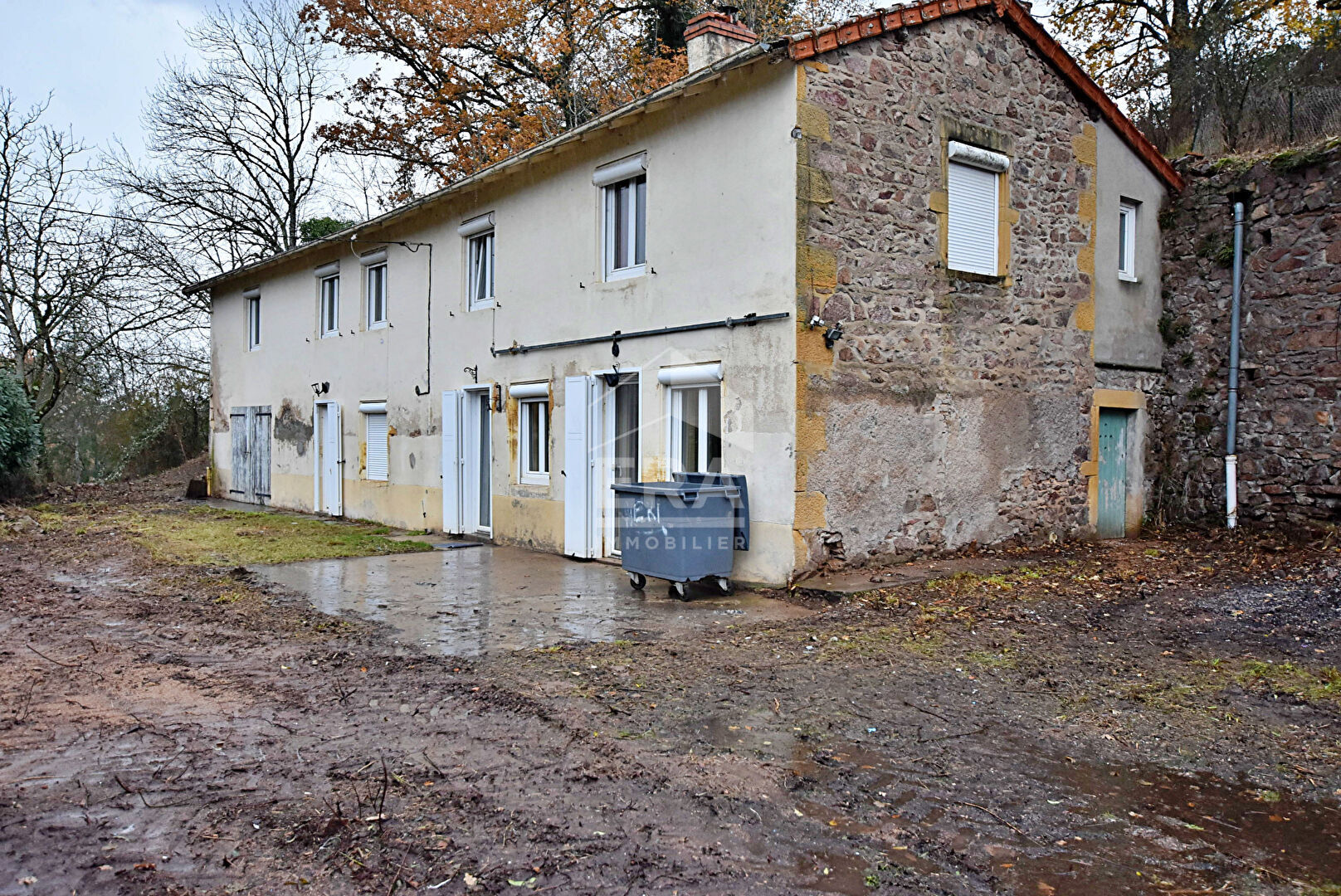 Maison 6 pièces 145 m² Saint-Igny-de-Roche