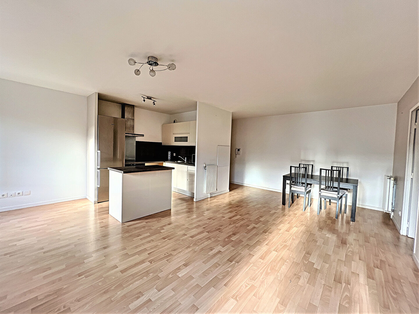 Appartement a louer suresnes - 3 pièce(s) - 72 m2 - Surfyn