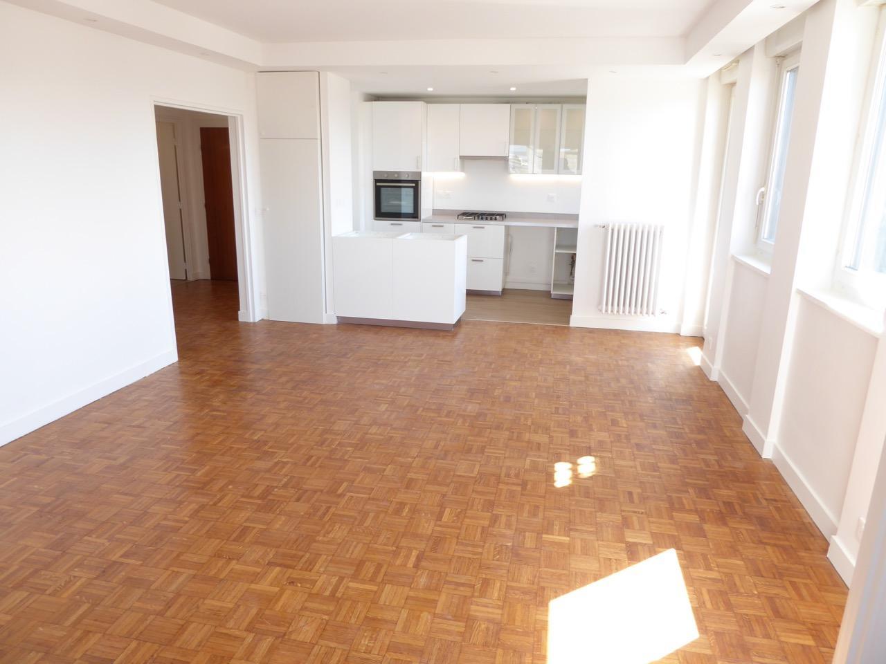 Appartement a louer courbevoie - 5 pièce(s) - 100 m2 - Surfyn