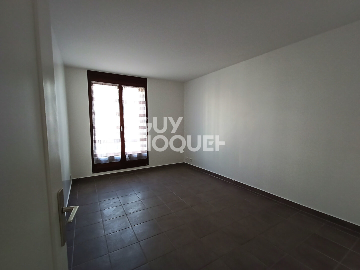 Appartement a louer puteaux - 2 pièce(s) - 61 m2 - Surfyn