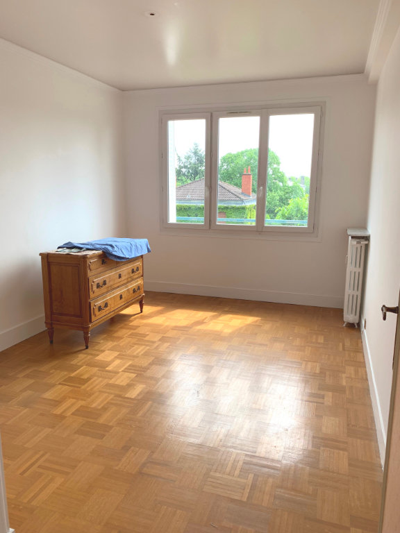 Appartement a louer  - 3 pièce(s) - 73.62 m2 - Surfyn