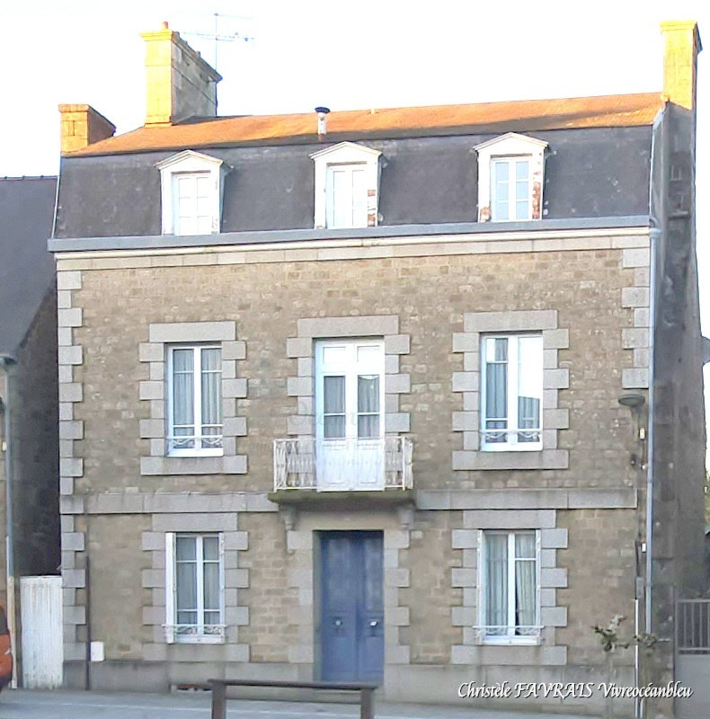 Maison 10 pièces 197 m² Louvigné-du-Désert