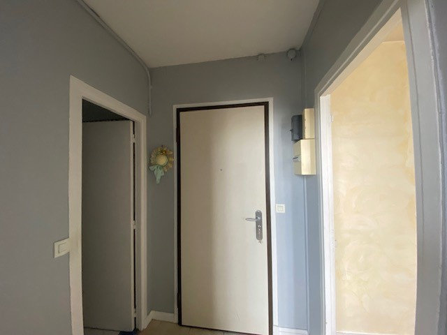 Appartement a vendre  - 1 pièce(s) - 25.67 m2 - Surfyn