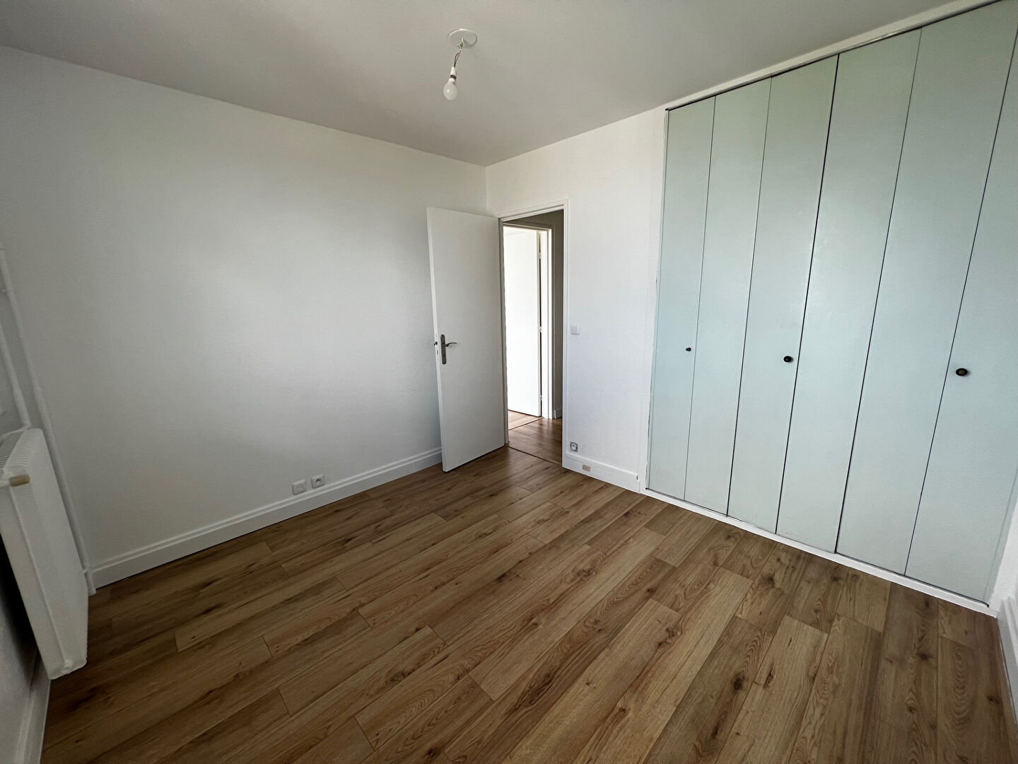 Appartement a louer  - 4 pièce(s) - 90.1 m2 - Surfyn