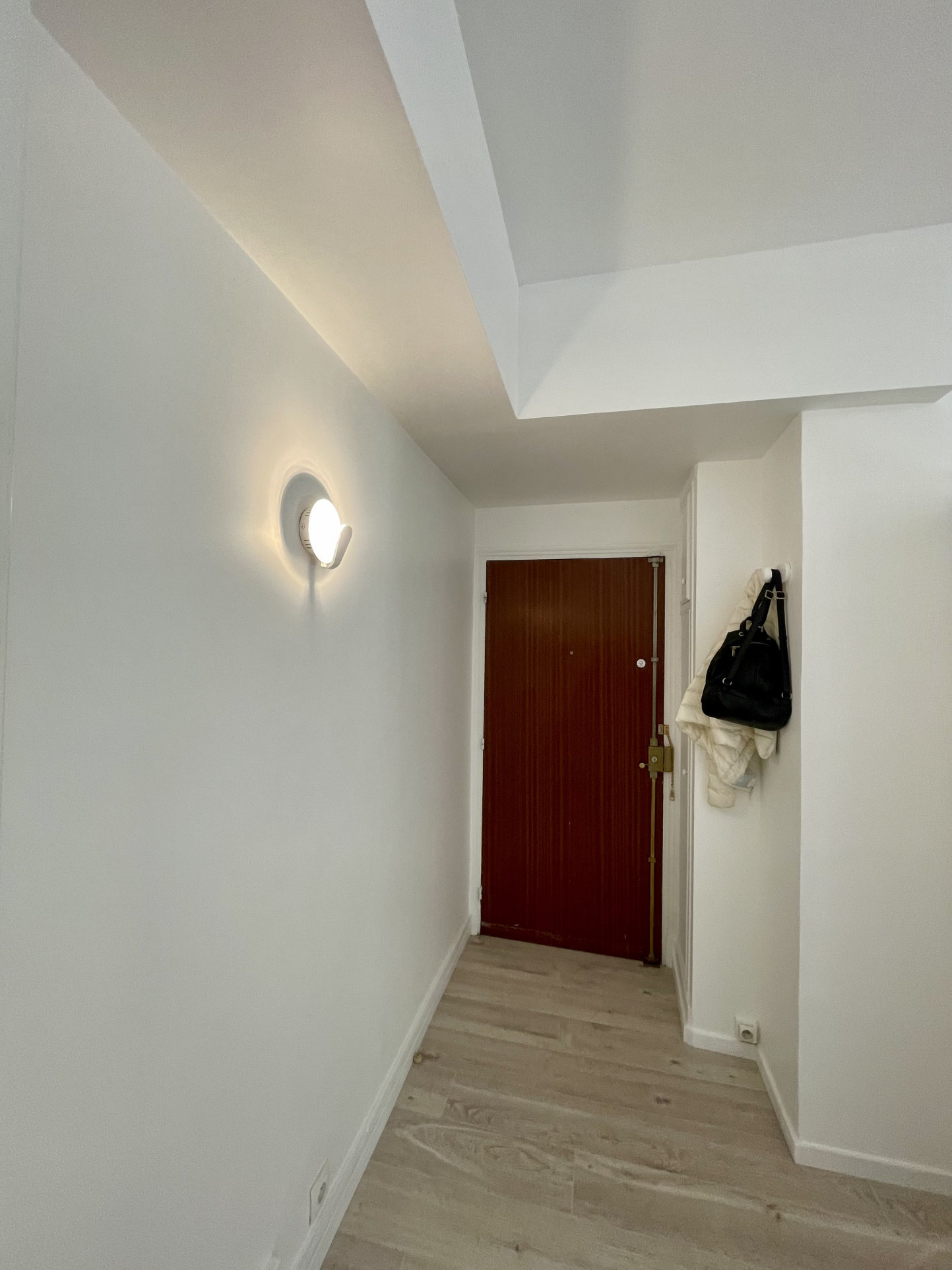 Appartement 1 pièce(s) 27 m²à louer Neuilly-sur-seine
