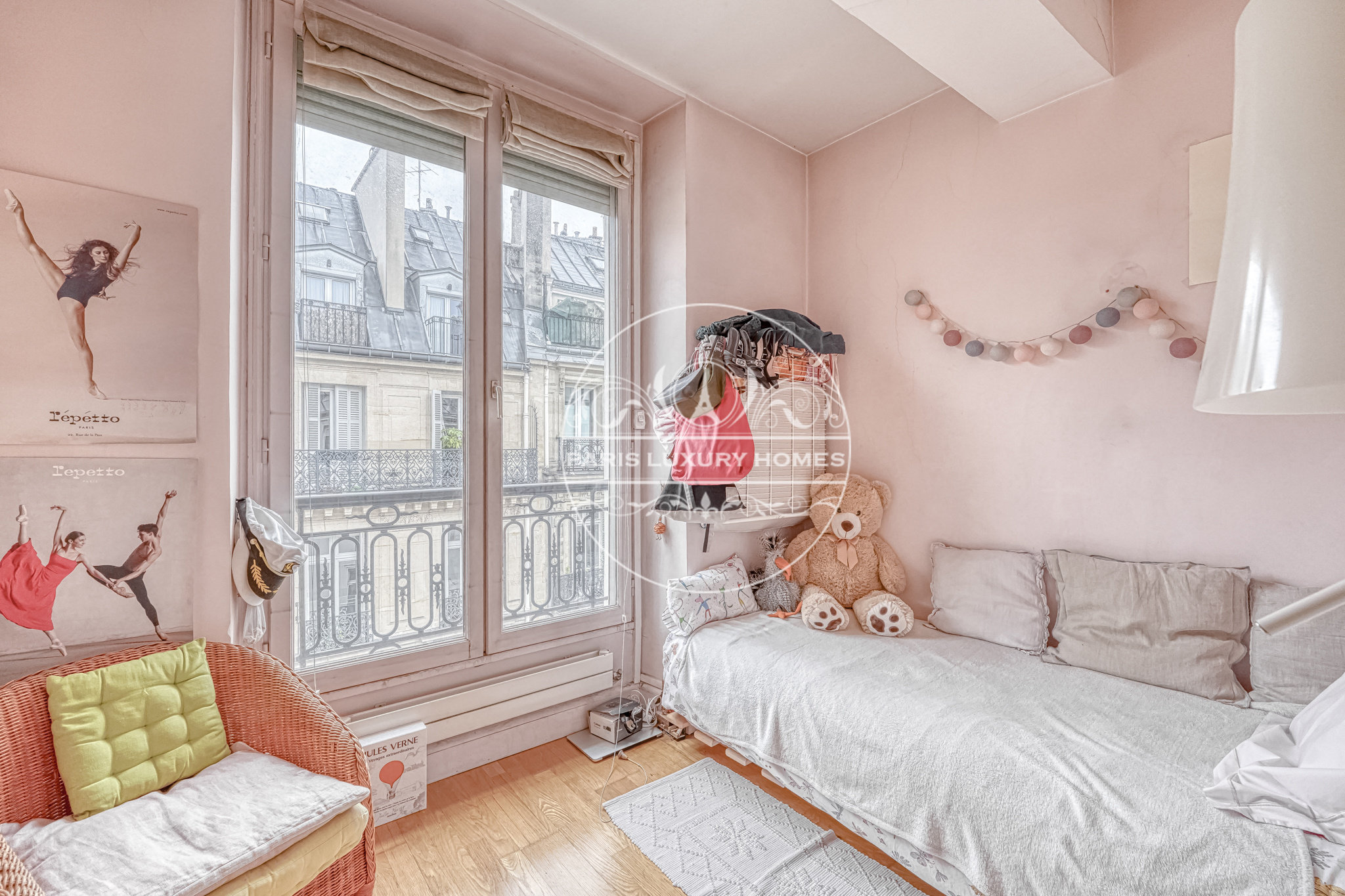 Appartement a louer paris-1er-arrondissement - 5 pièce(s) - 132.98 m2 - Surfyn