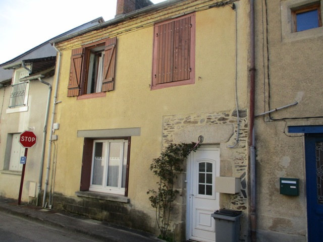 Maison 5 pièces 99 m² Saint-Yrieix-la-Perche