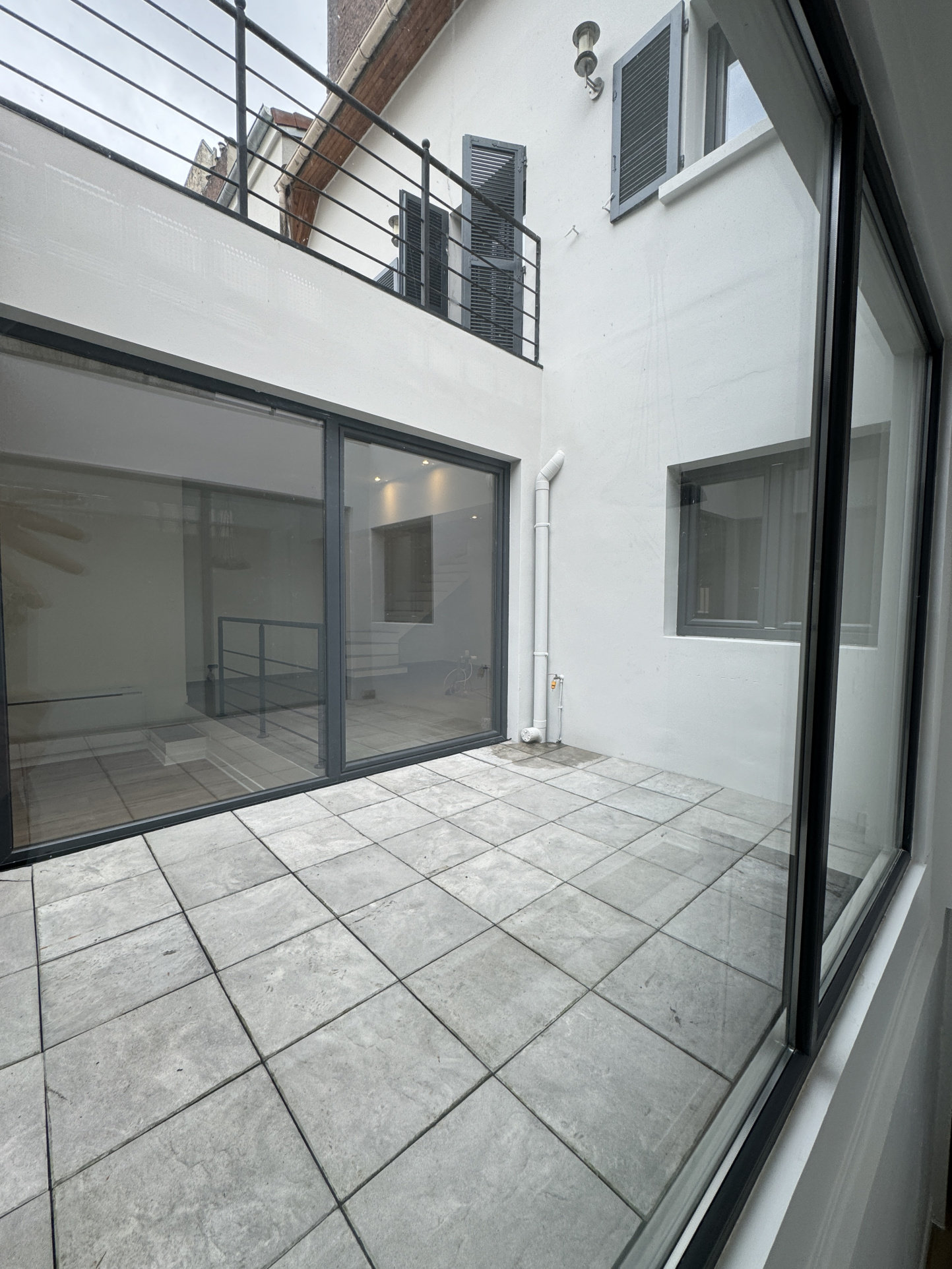 Maison a louer clichy - 6 pièce(s) - 150 m2 - Surfyn