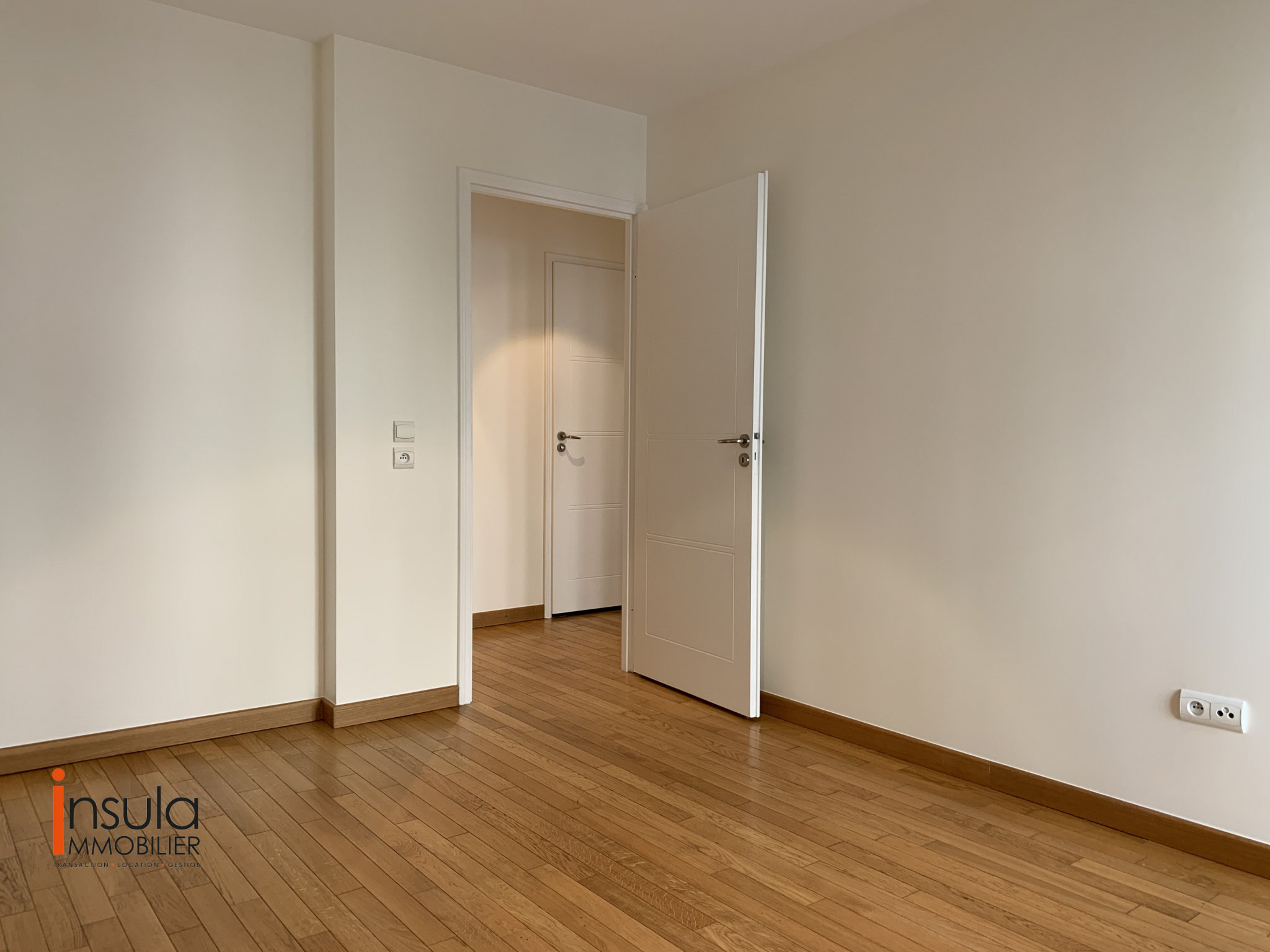 Appartement a louer paris-1er-arrondissement - 3 pièce(s) - 62.01 m2 - Surfyn
