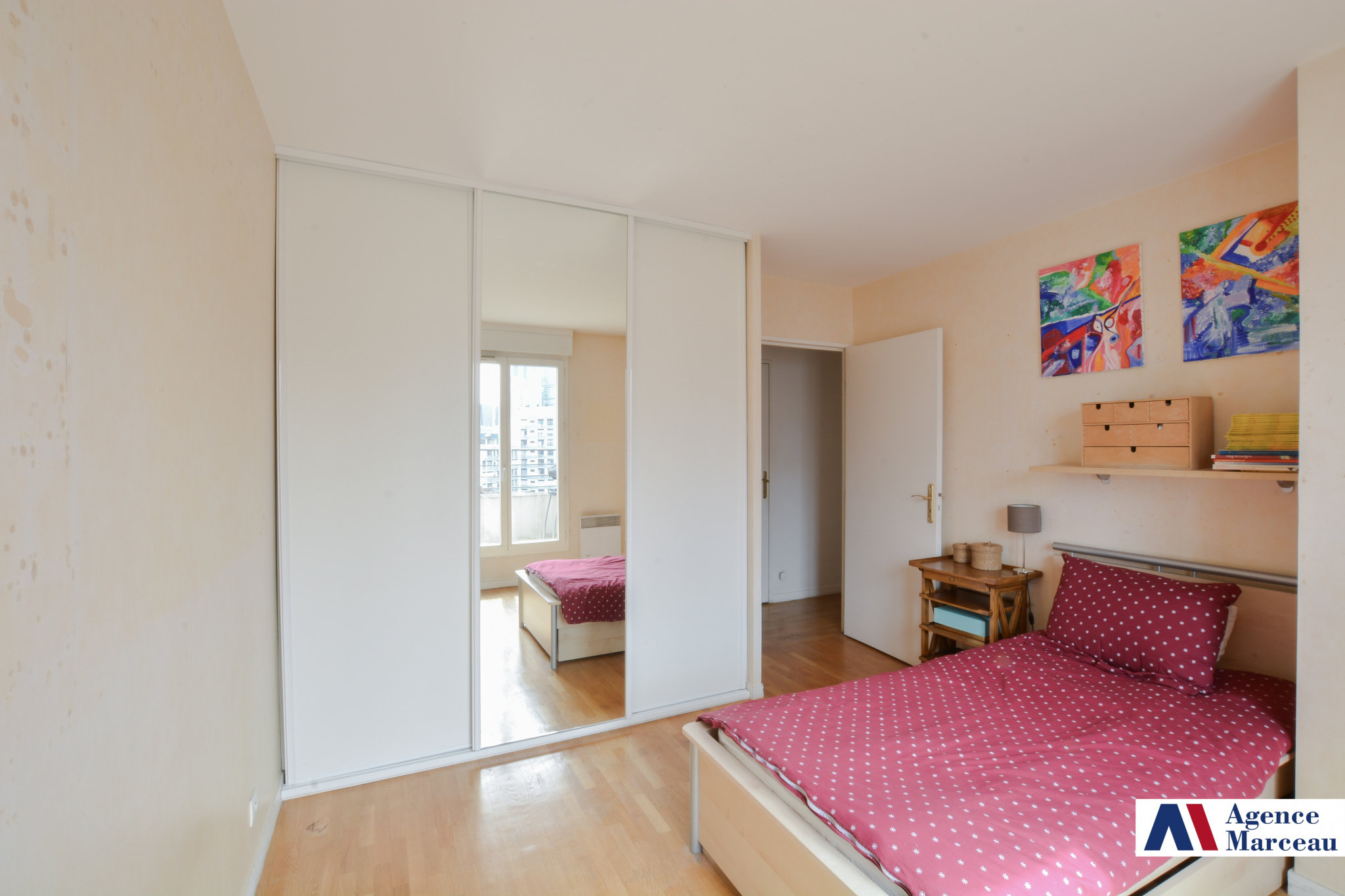 Appartement a louer courbevoie - 5 pièce(s) - 131 m2 - Surfyn