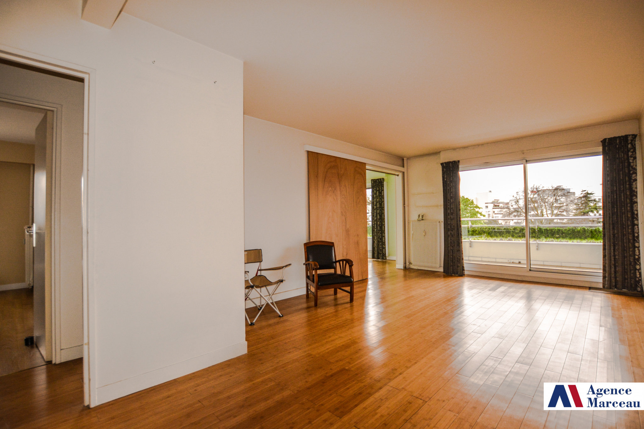 Appartement a louer courbevoie - 5 pièce(s) - 108.15 m2 - Surfyn