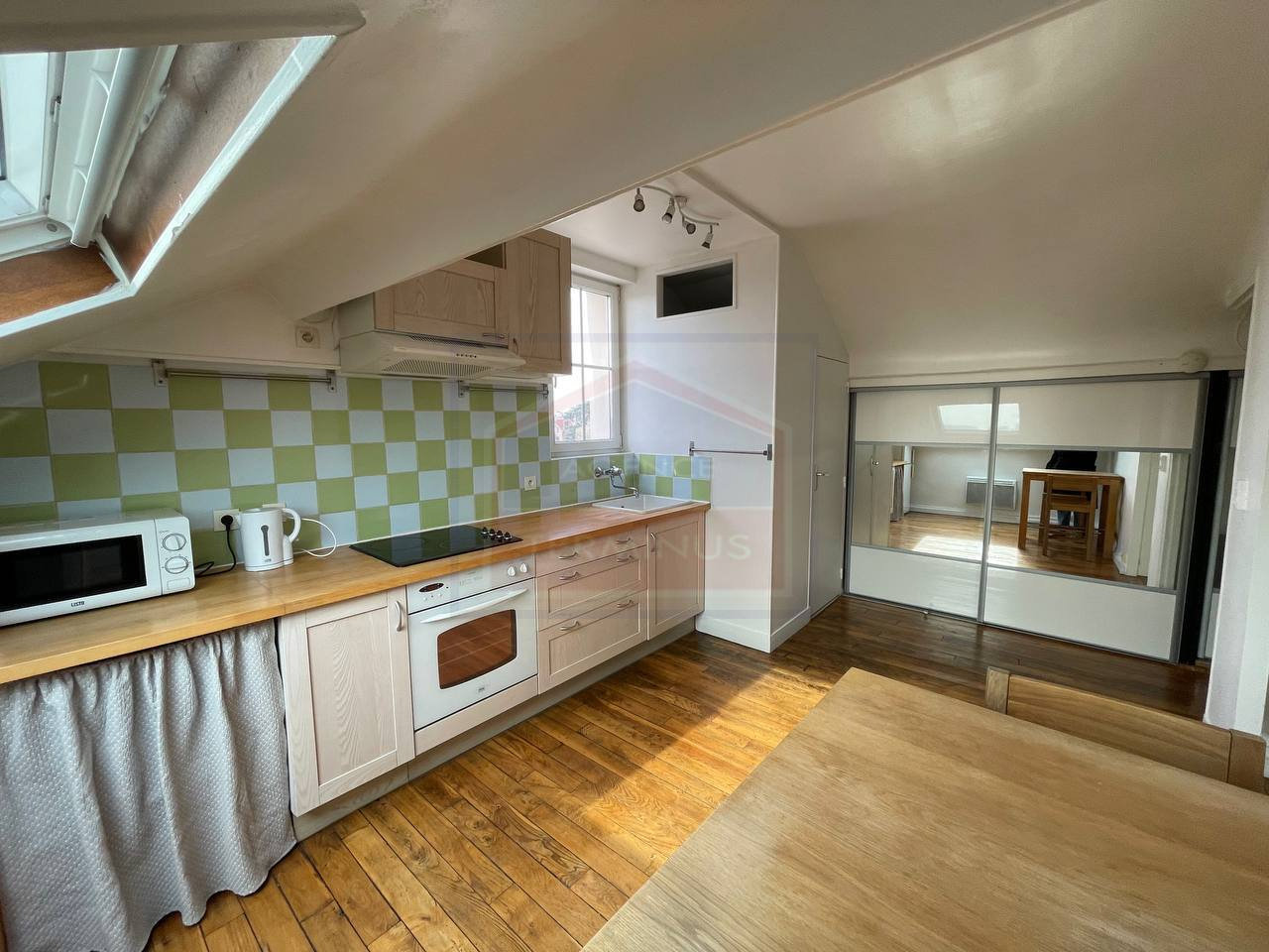 Appartement a louer  - 2 pièce(s) - 23.6 m2 - Surfyn
