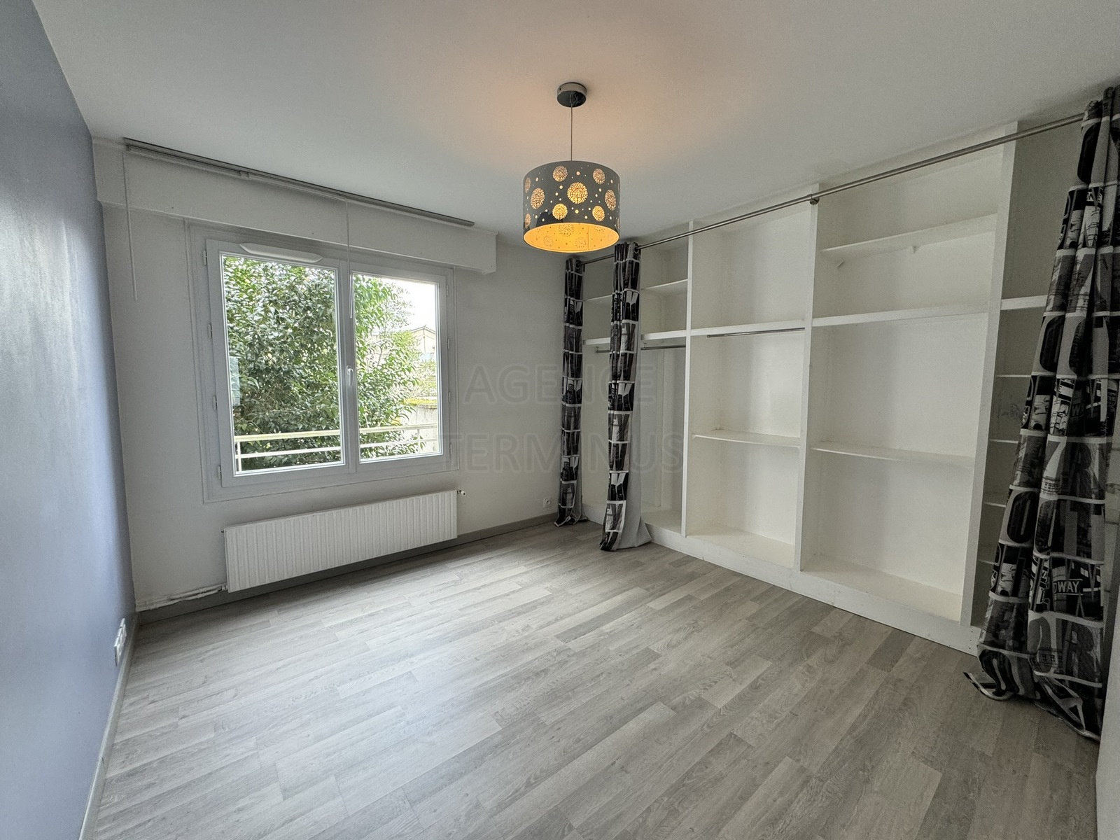Appartement a vendre  - 5 pièce(s) - 118.84 m2 - Surfyn