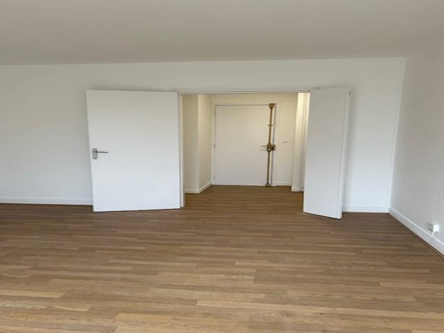Appartement a louer  - 3 pièce(s) - 78.18 m2 - Surfyn