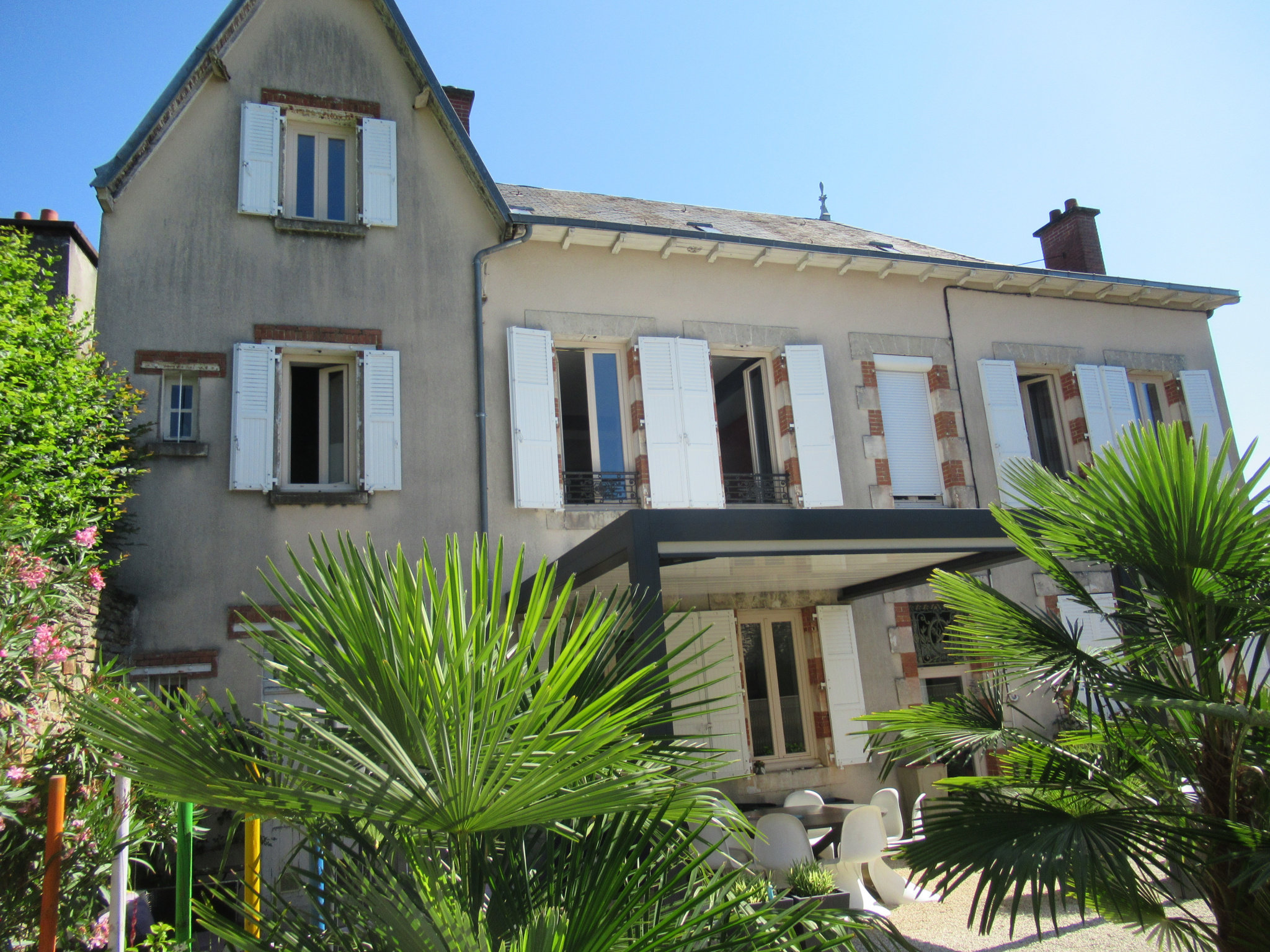 Maison 9 pièces 233 m² Saint-Yrieix-la-Perche