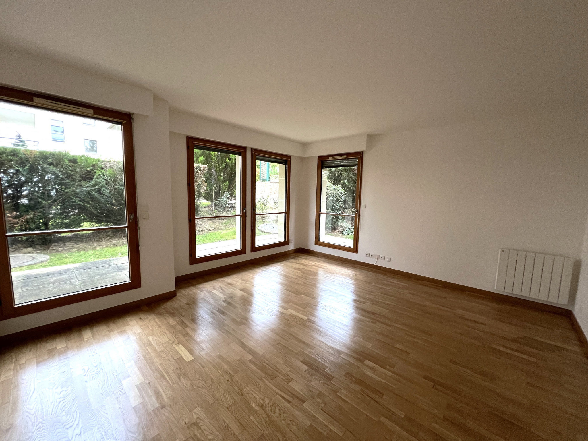 Appartement a louer  - 2 pièce(s) - 60.95 m2 - Surfyn