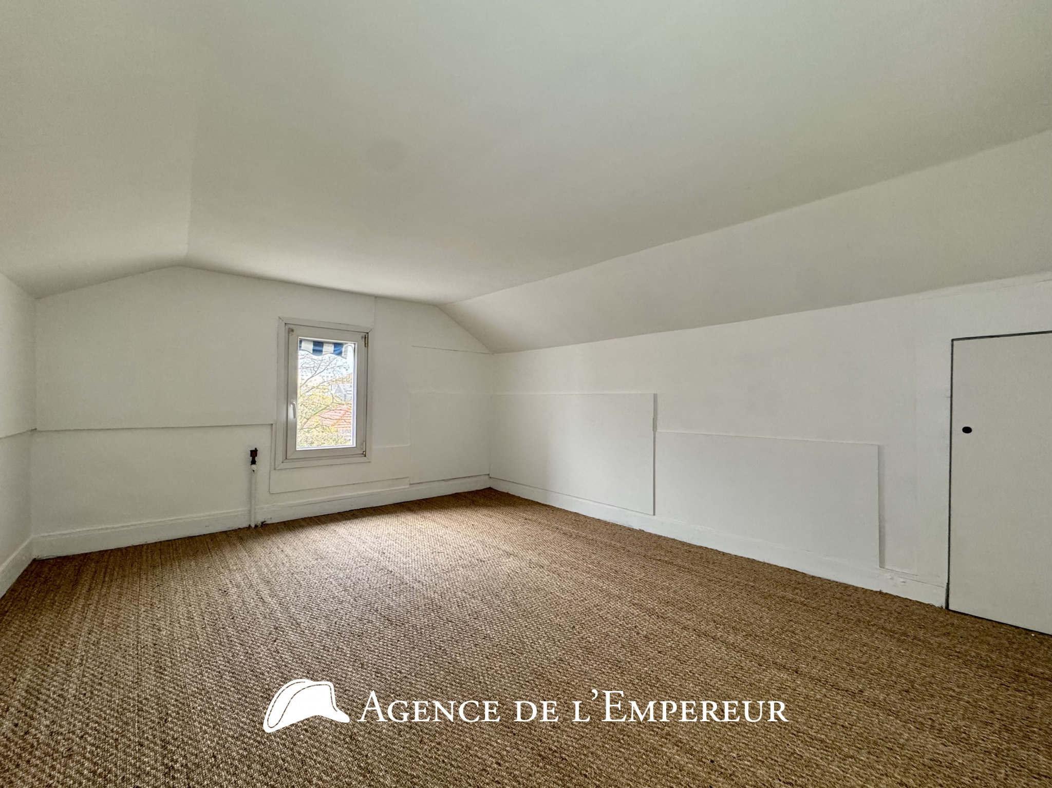 Maison a louer rueil-malmaison - 5 pièce(s) - 105.82 m2 - Surfyn