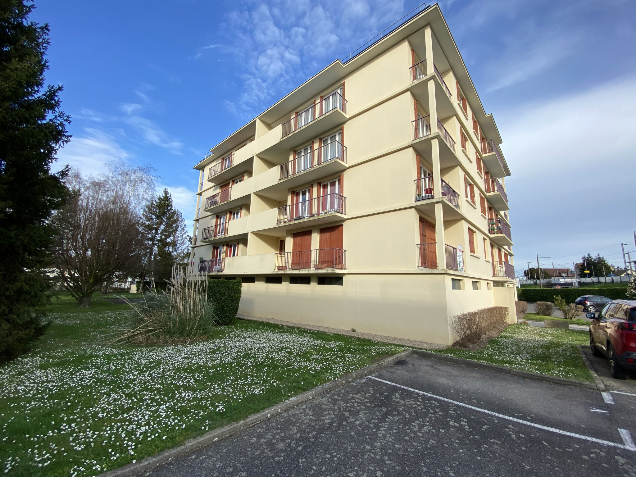 Appartement 4 pièces 78 m² Bennecourt