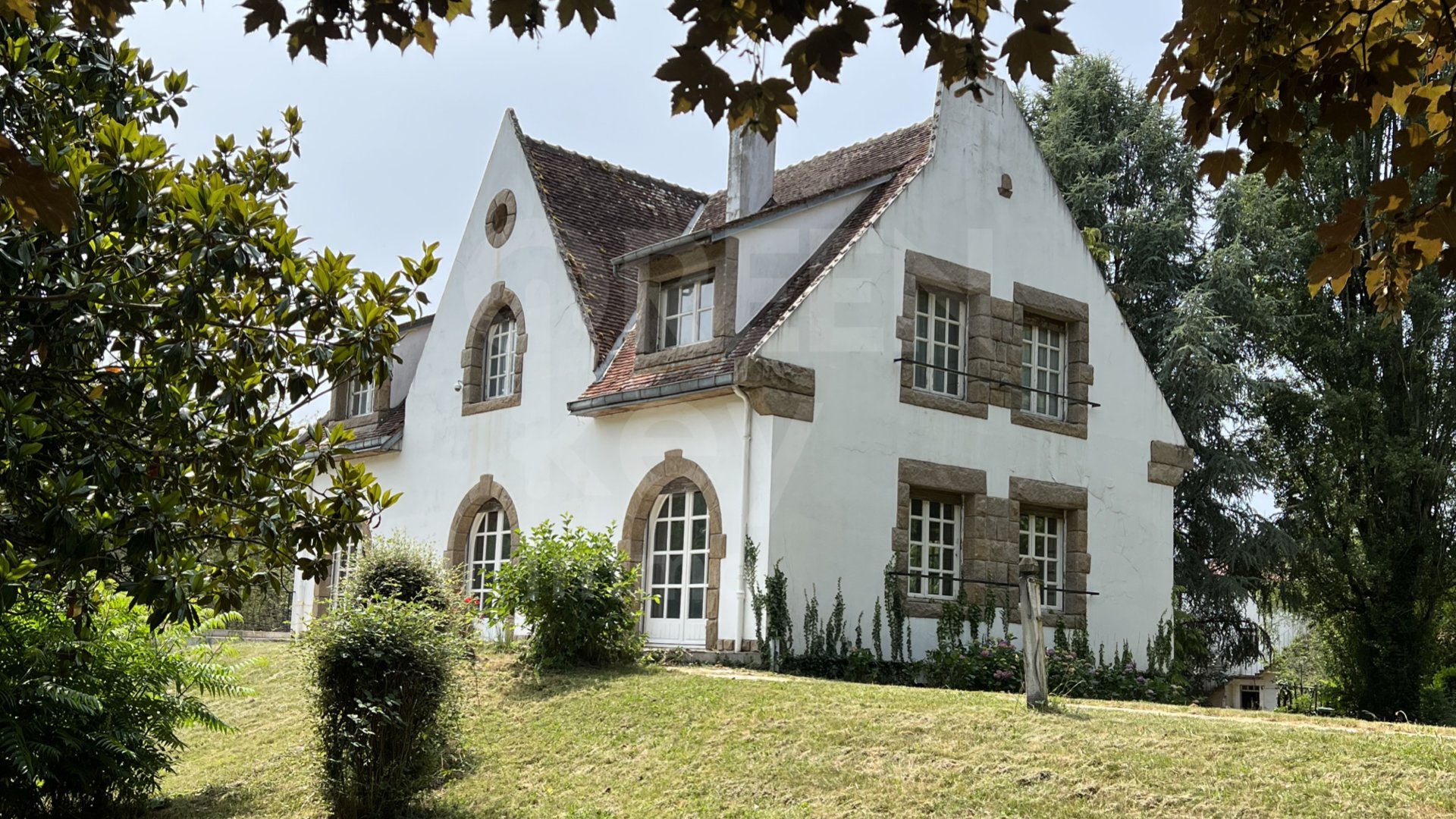 Maison 10 pièces 250 m² Saint-Sauveur-en-Puisaye