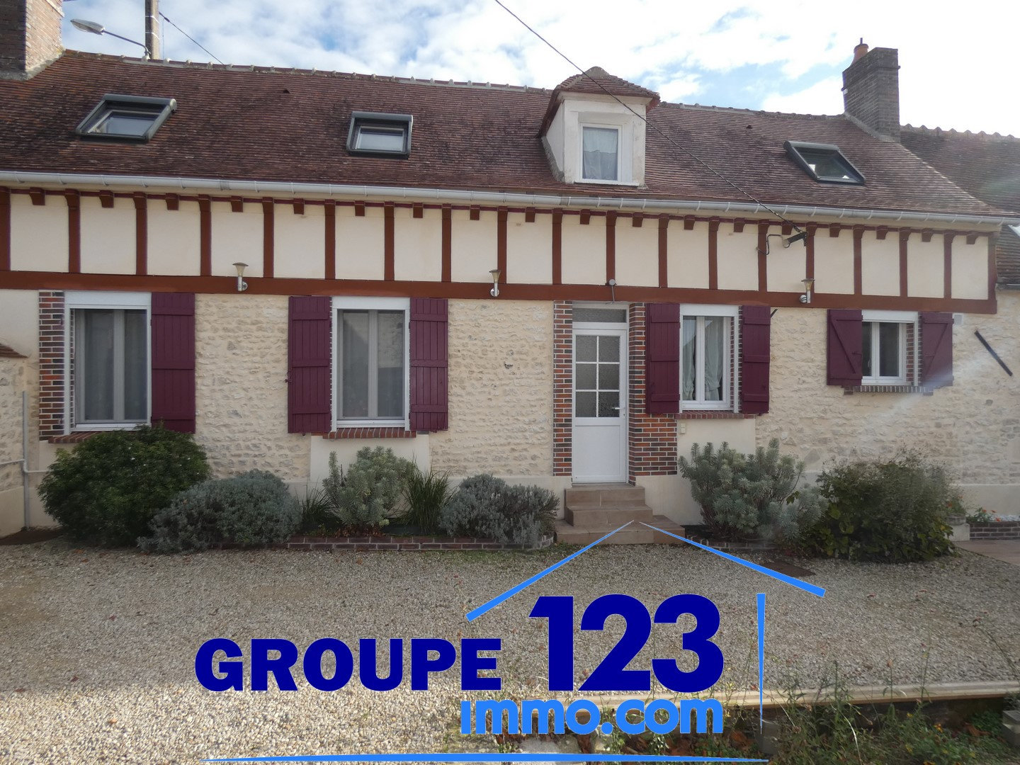 Maison 6 pièces 177 m² Laroche-Saint-Cydroine