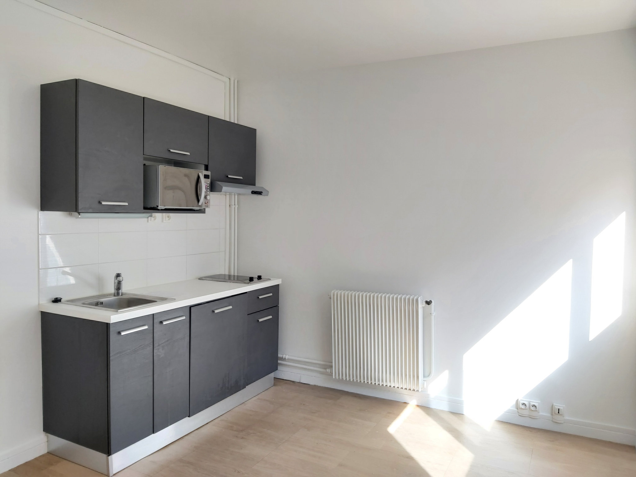 Appartement a louer courbevoie - 1 pièce(s) - 16 m2 - Surfyn