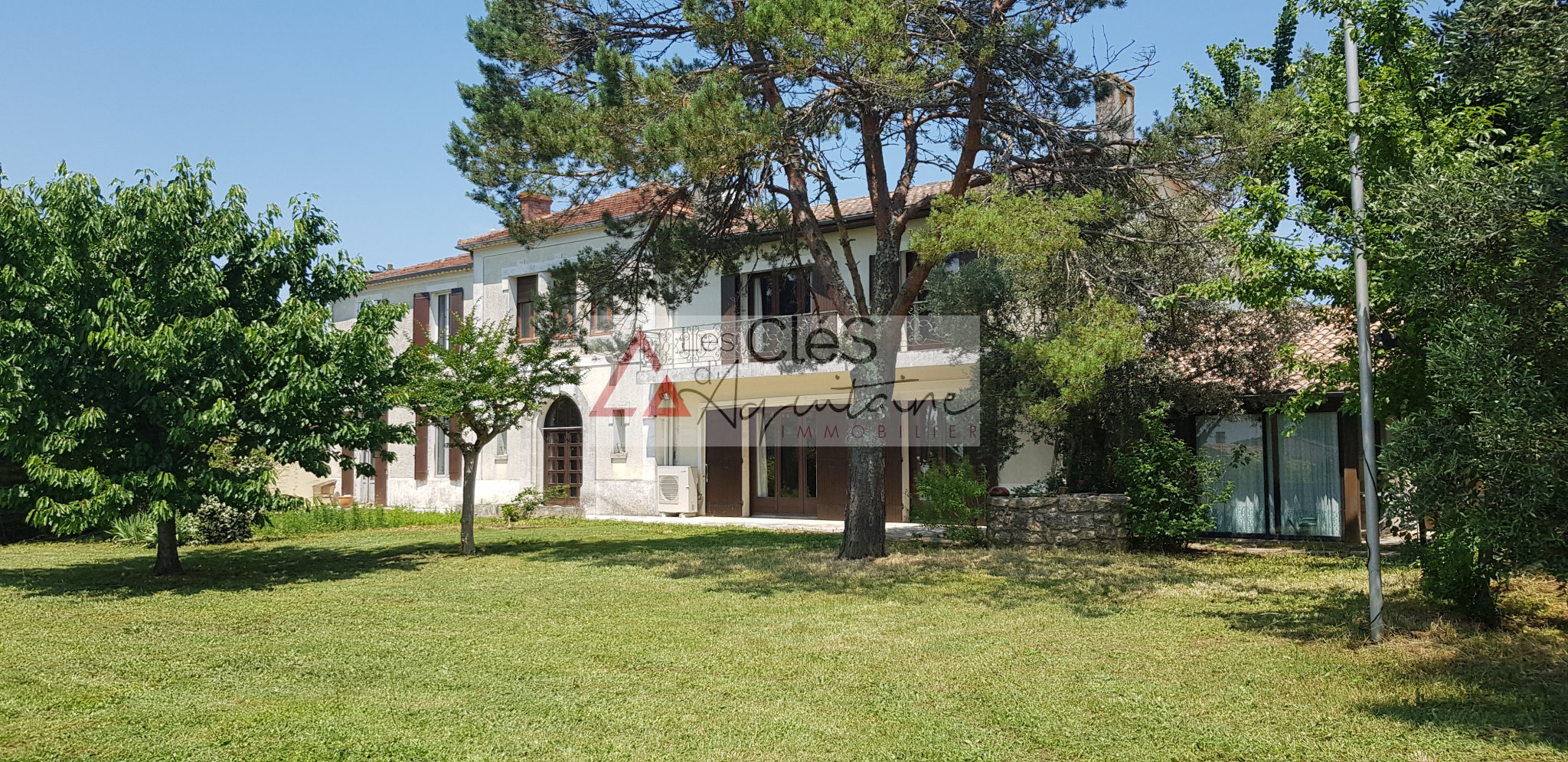 Maison 20 pièces 900 m² Sainte-Croix-du-Mont