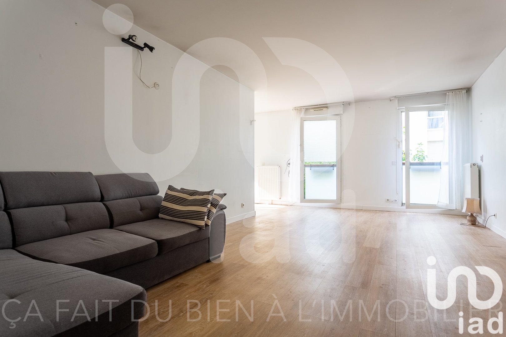 Appartement a louer paris-18e-arrondissement - 5 pièce(s) - 85 m2 - Surfyn