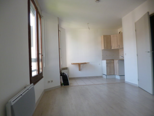 Appartement a louer  - 1 pièce(s) - 25.75 m2 - Surfyn